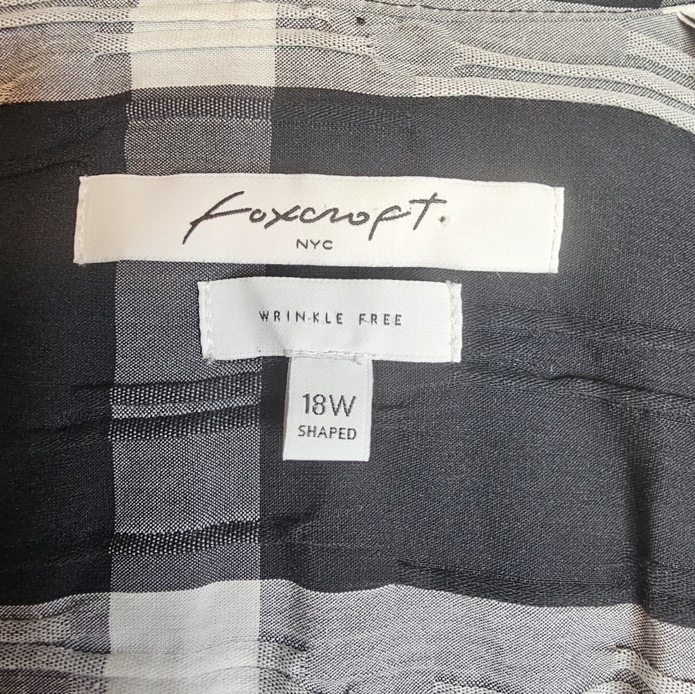 Foxcroft black and white buffalo plaid button front top size 18W - Picture 4 of 4